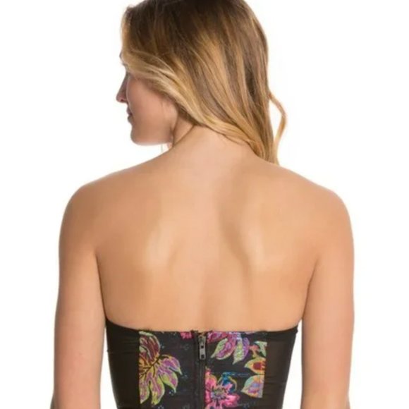 MINKPINK Nordstrom Tahitian Twilight Floral Metallic Top (S) and Shorts (XS) - Picture 9 of 10